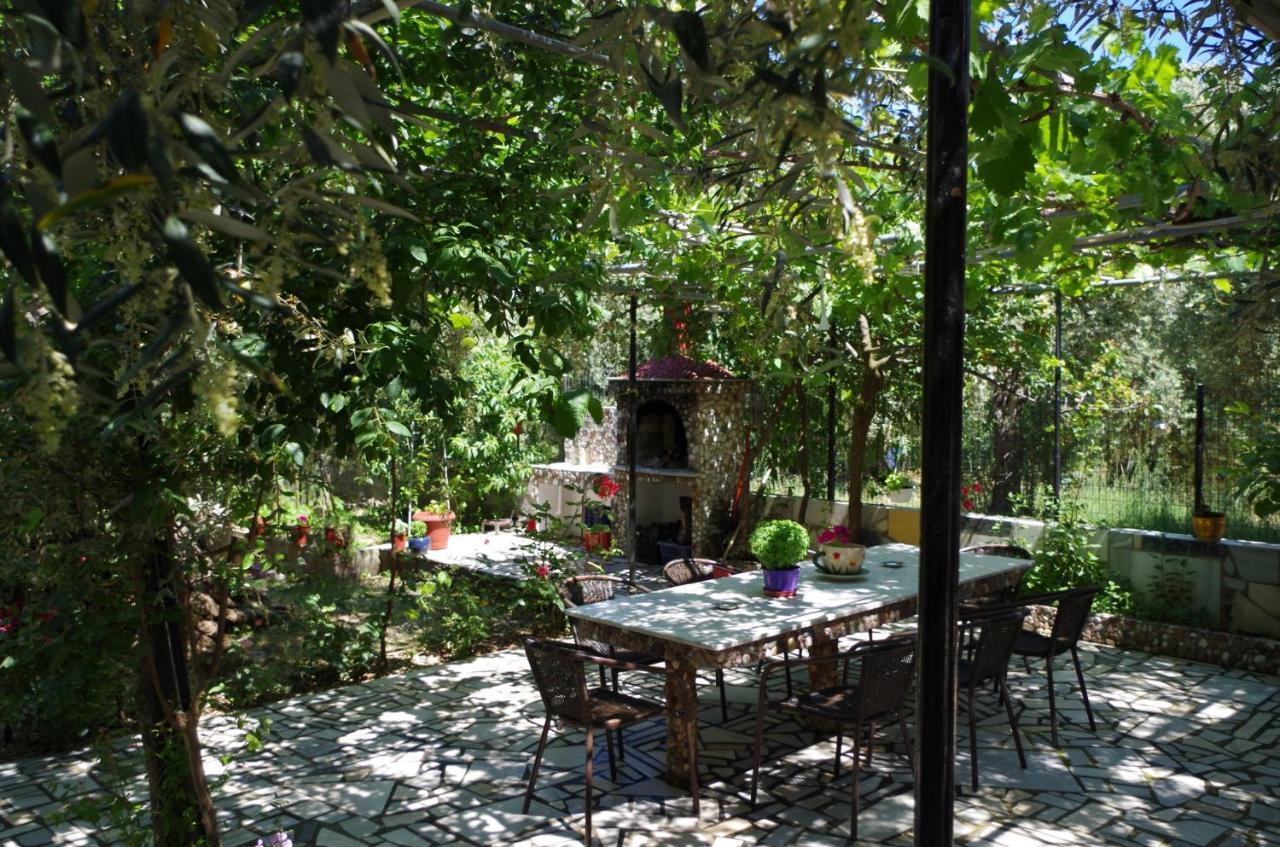 Garden Guesthouse Скала-Каллирахис Экстерьер фото