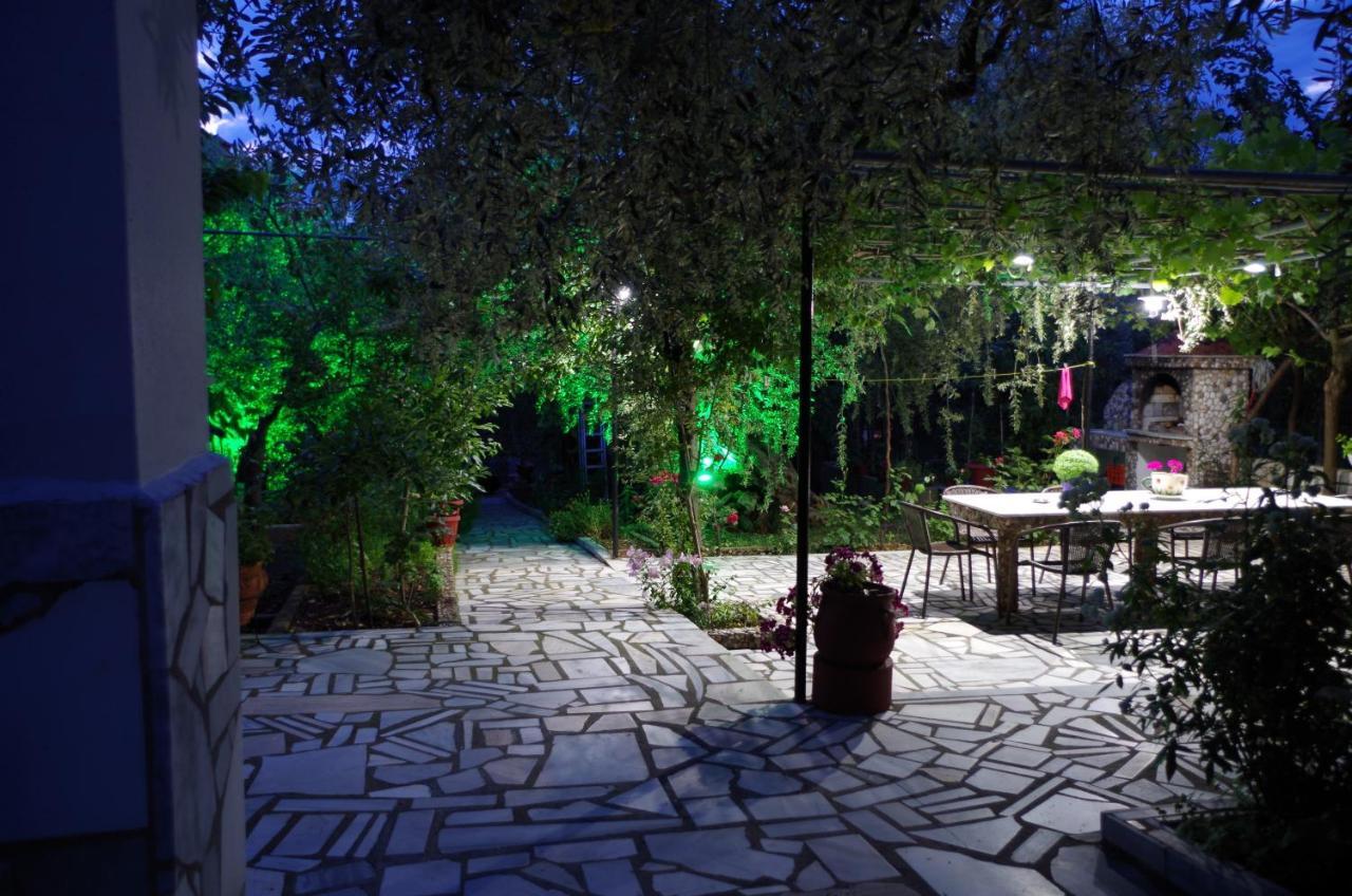 Garden Guesthouse Скала-Каллирахис Экстерьер фото